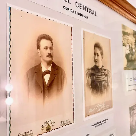 Central La Fainera Superior Inn